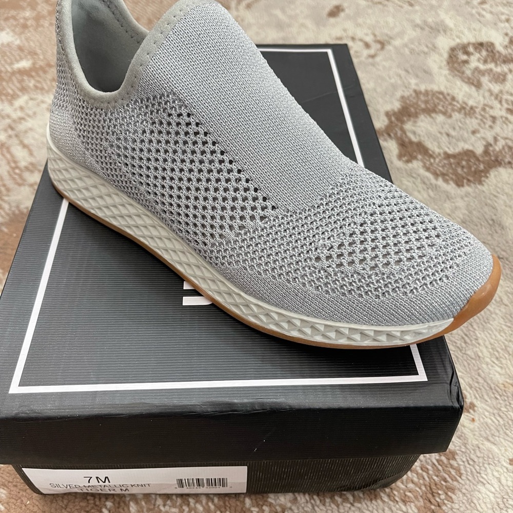 J/SLIDES Tiger Metallic Knit Size W7